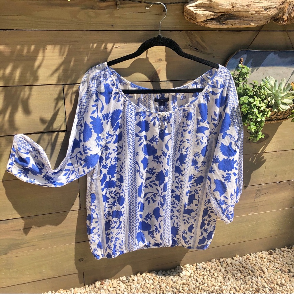 GAP White and Blue Floral Peasant Blouse
